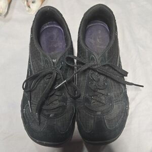 Black Athletic Skechers Memory Foam Shoes